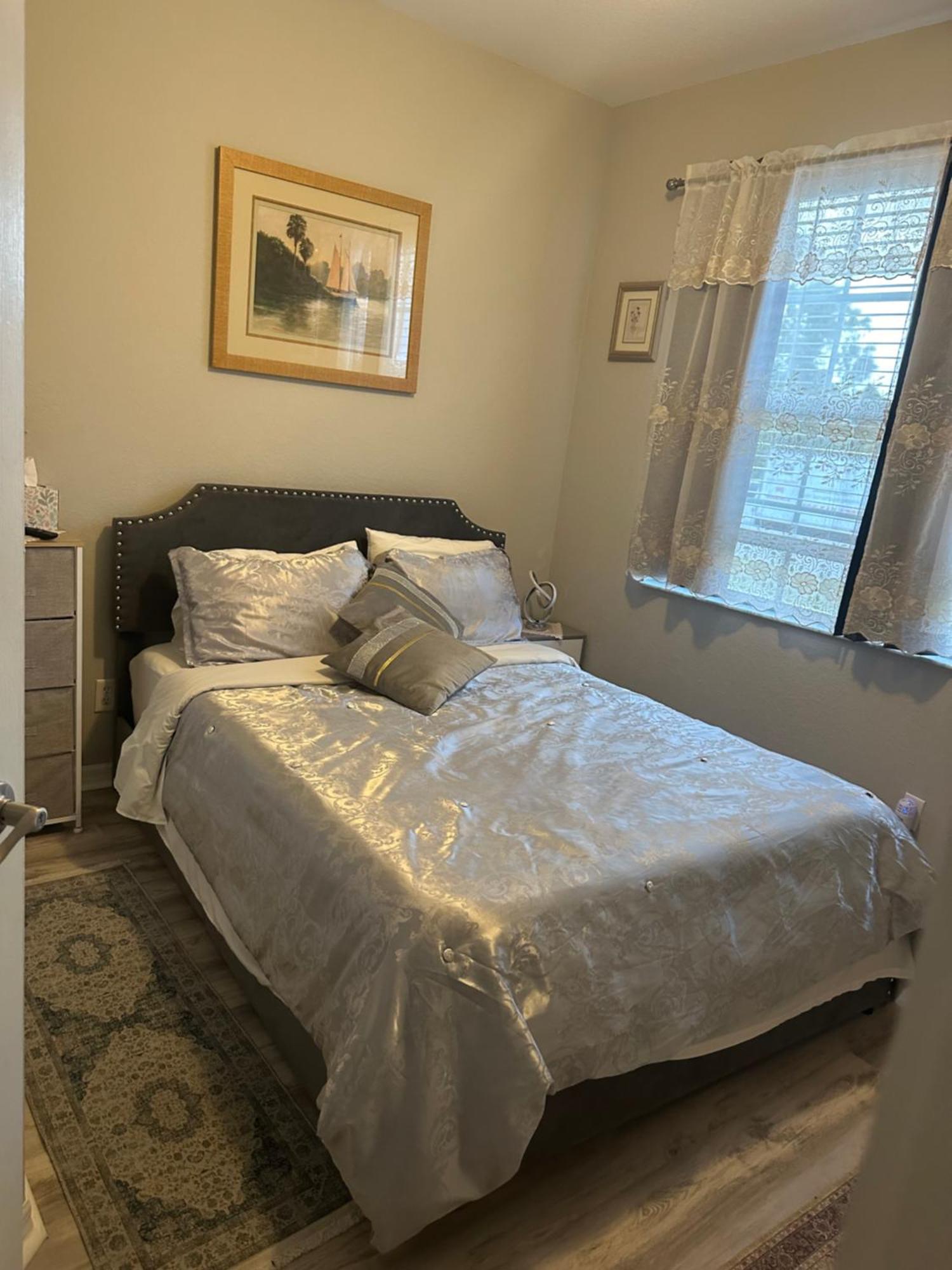 Quiet Room In A Family Home Lehigh Acres Exterior photo